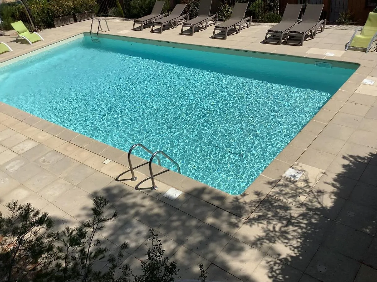 Les Oliviers Villa Mallemort 0*,